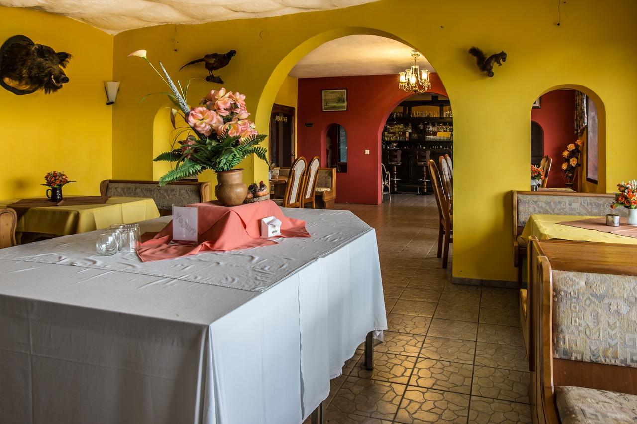 Hotel Independencia Bagian luar foto