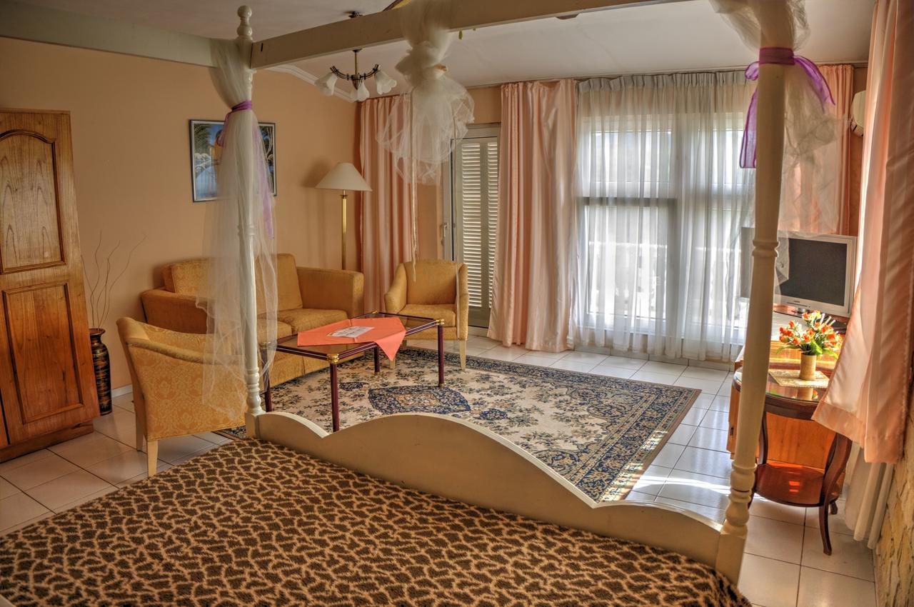Hotel Independencia Bagian luar foto