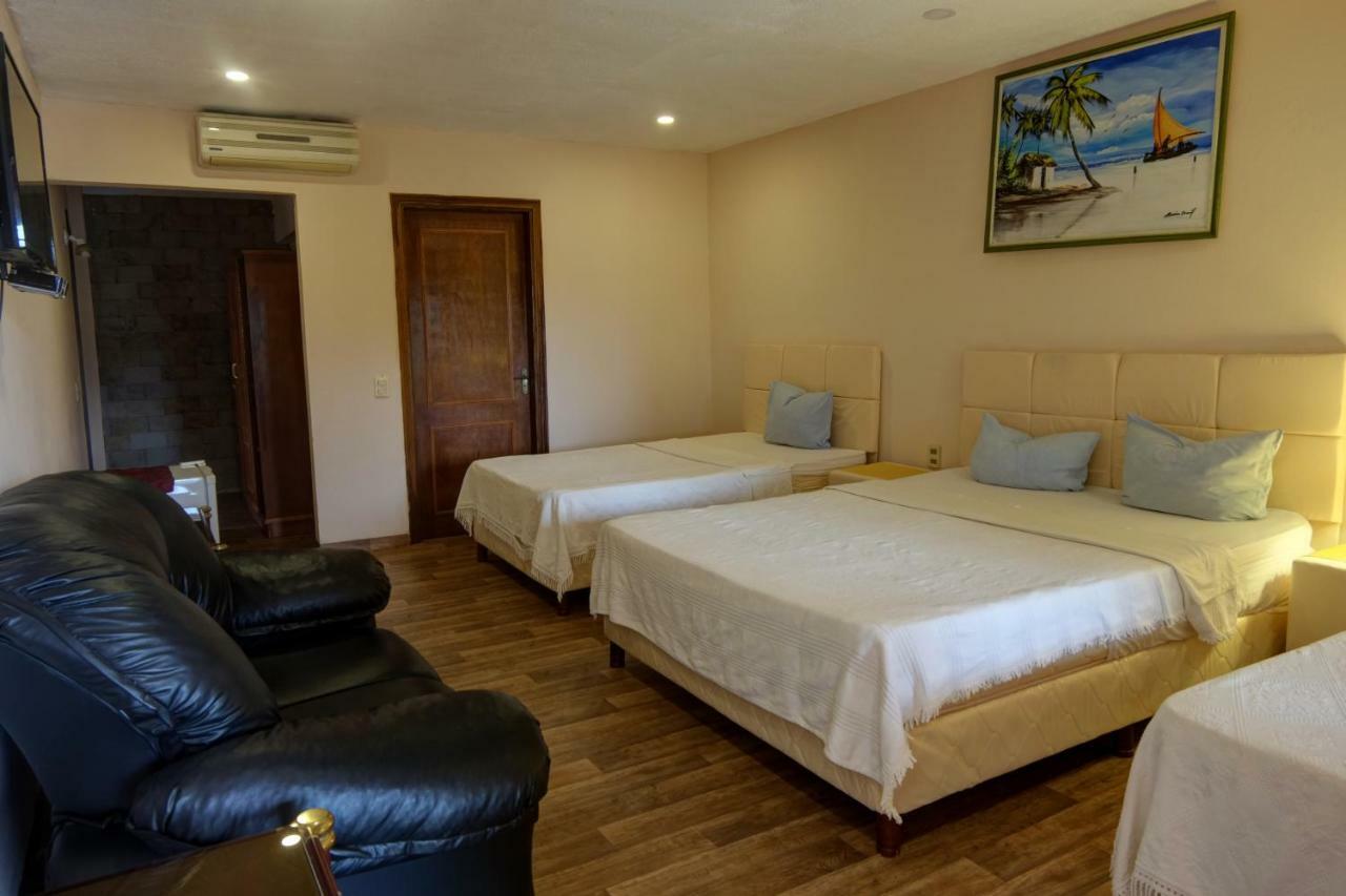 Hotel Independencia Bagian luar foto