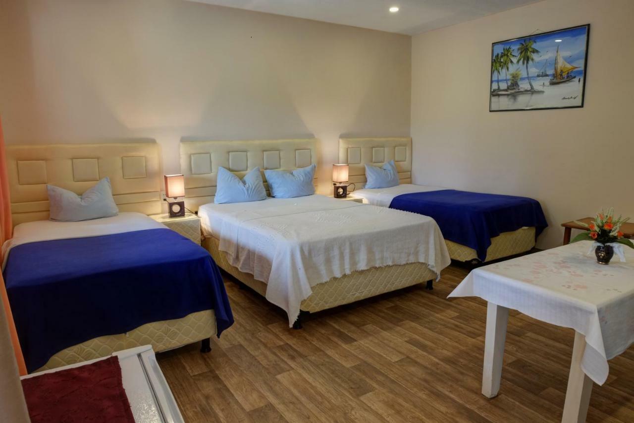 Hotel Independencia Bagian luar foto