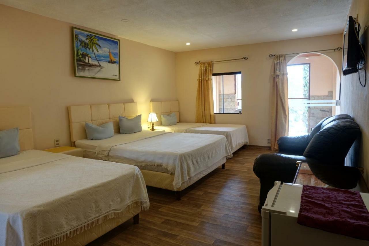 Hotel Independencia Bagian luar foto